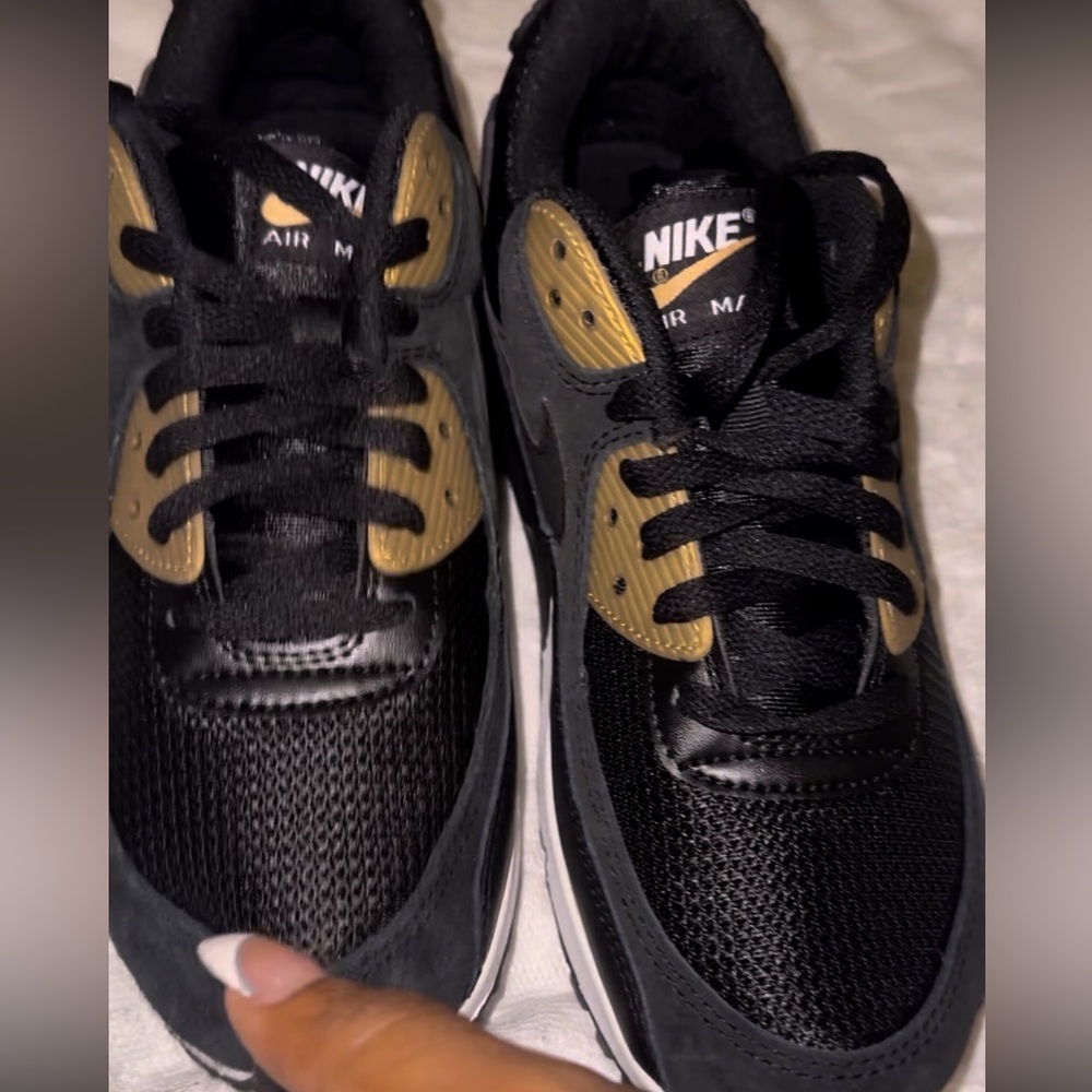 Nike Air Max Black and Gold Sneakers NEW
